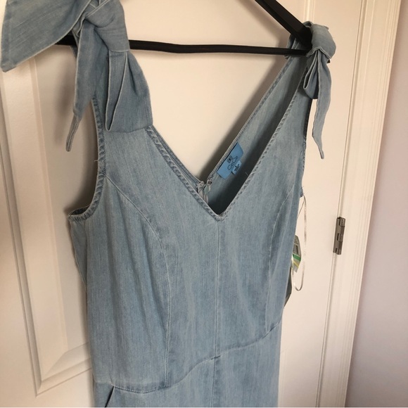 NWT CeCe by Cynthia Steffe Chambray Jumpsuit Light Jean Bow Detail One Piece Sz8 - Picture 4 of 10